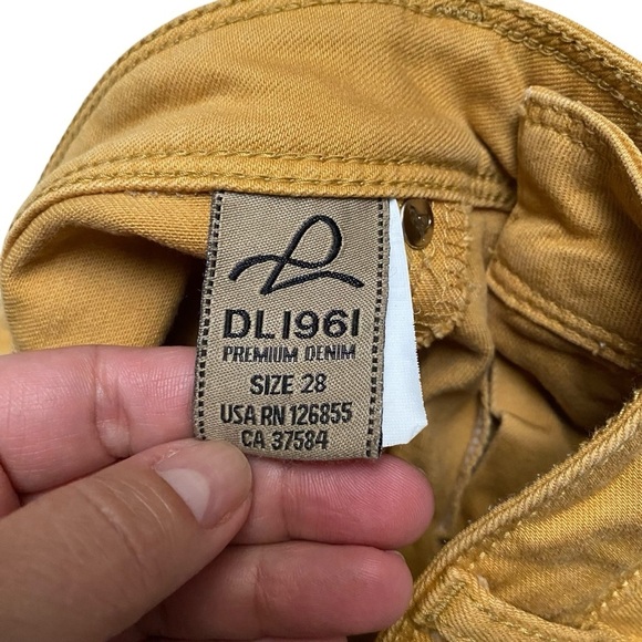 DL1961 Sunflower Yellow Midrise Skinny Ankle Jeans Size 28 - Picture 12 of 14